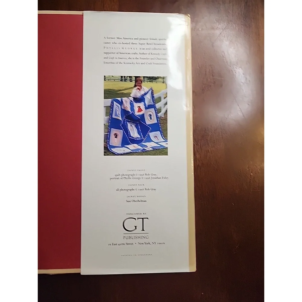 Living‎ with Quilts Hardcover Phyllis George